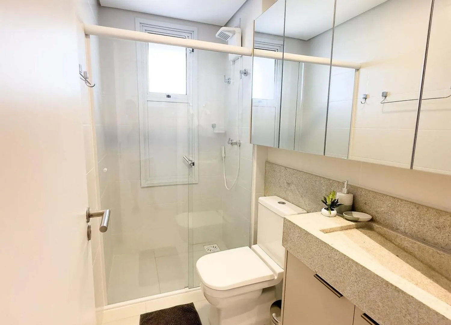 Apartamento Frente Mar De Luxo | Home Club Completo Sum1403 Piçarras